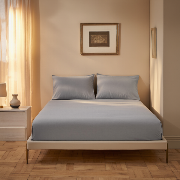 Комплект простирадло на резинці з наволочками трикотаж Сірий ТМ COLORFUL HOME 004-125-18-30-3-3 фото